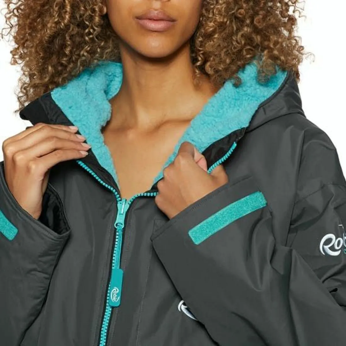 SALE:  Robie Dry-Series Long Sleeve Changing Robes - Image 2