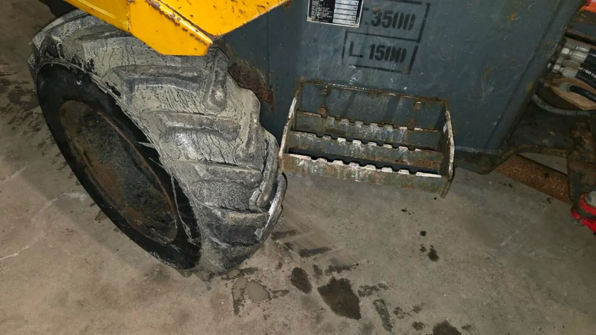 Thwaites Dumper Swivel High Tip - Image 3