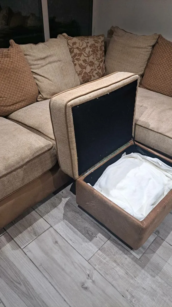 Corner sofa and footstool - Image 2