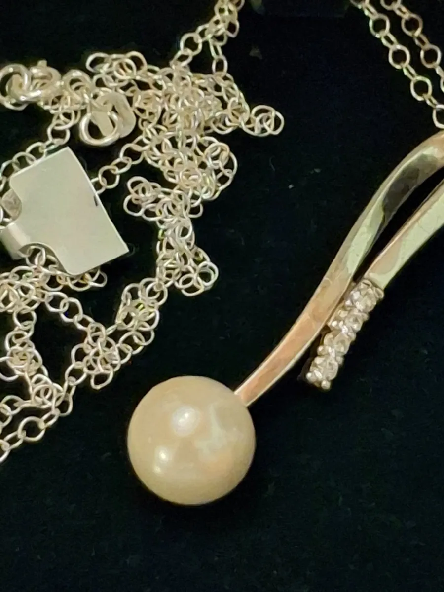 DESIGNER-QUALITY New Sterling Silver & Pearl... - Image 1