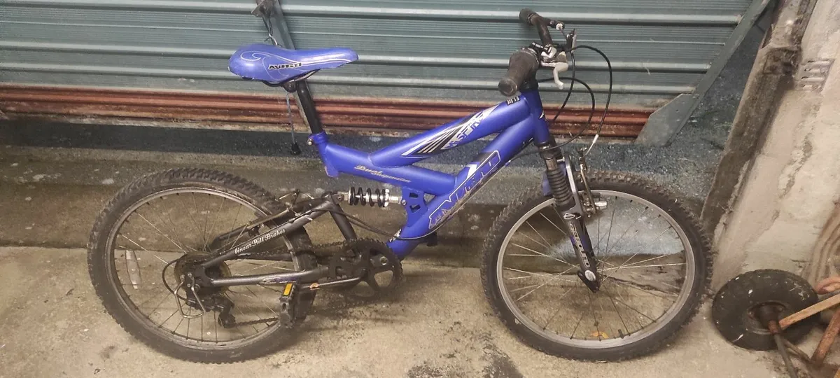 Boys Bike / Bicycle 14 Inch Frame - Image 2