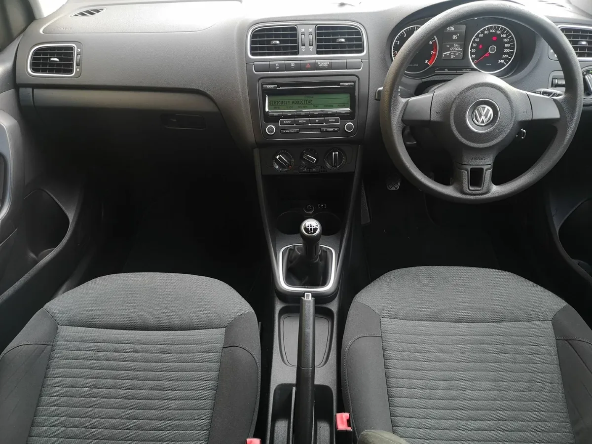 Volkswagen Polo 2011 - Image 4