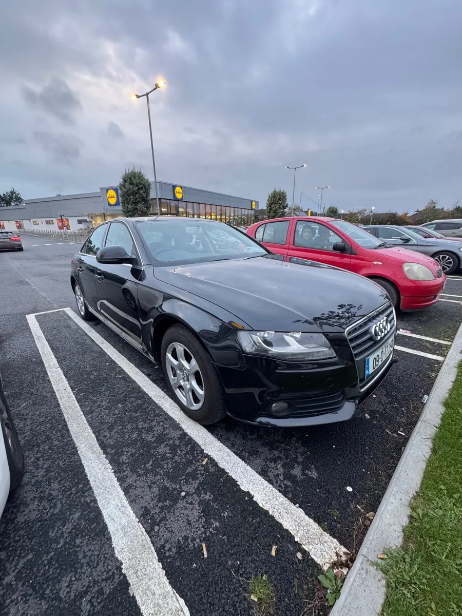 Audi A4 2009 - Image 2