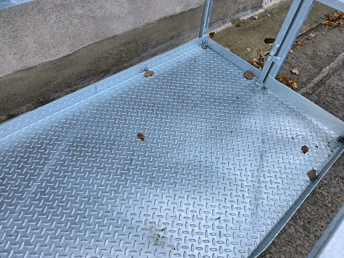 Forklift man safety cage basket create high work - Image 4