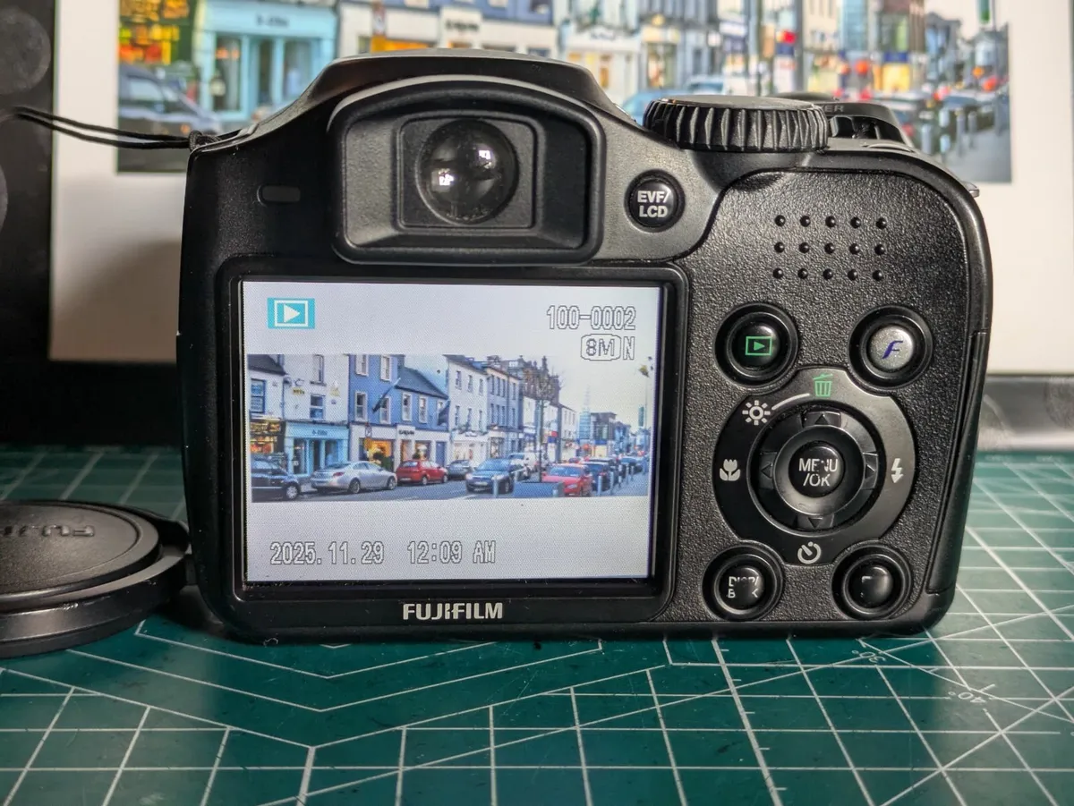 Fujifilm S5800 8MP SuperCCD🌈 digital camera - Image 4