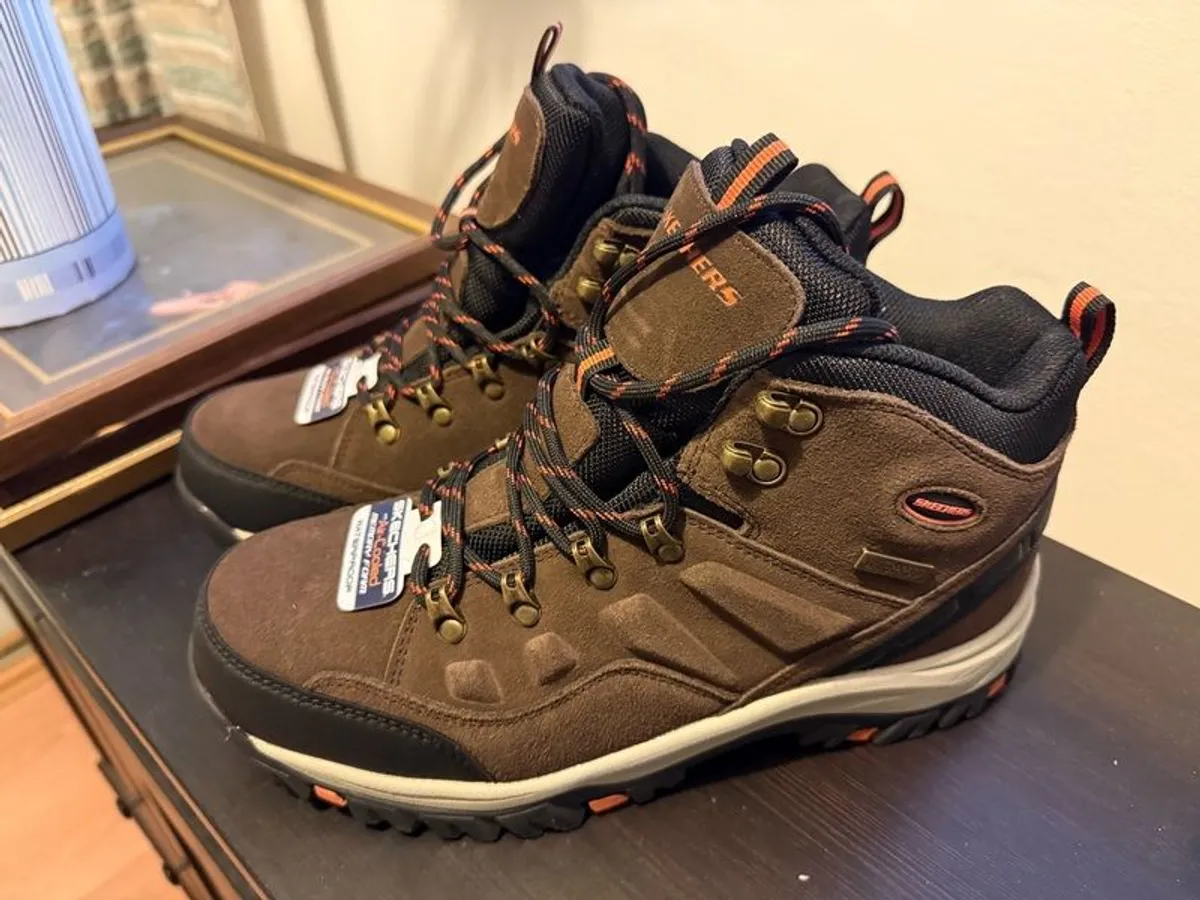Hiking Boots - Sketchers Waterproof - Image 2