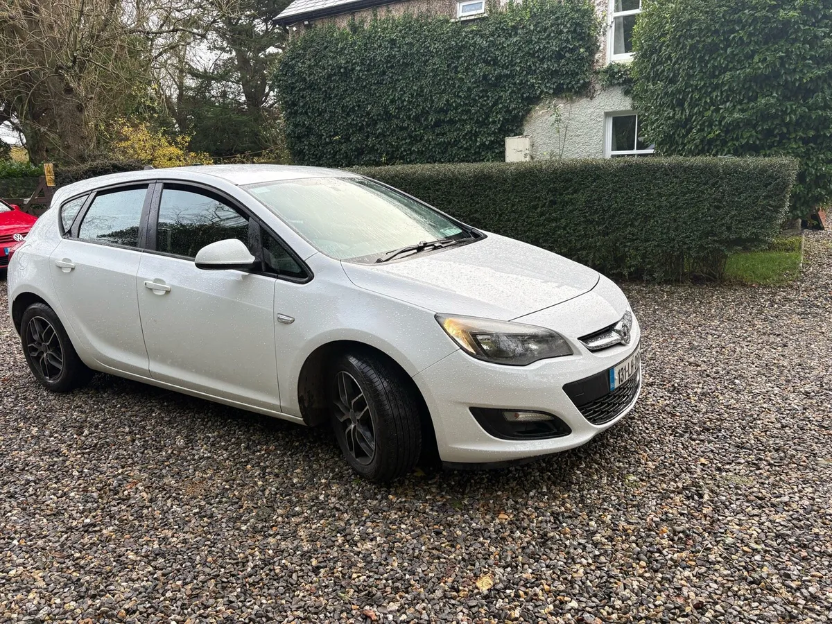 Vauxhall Astra 1.2 Diesel - Image 2