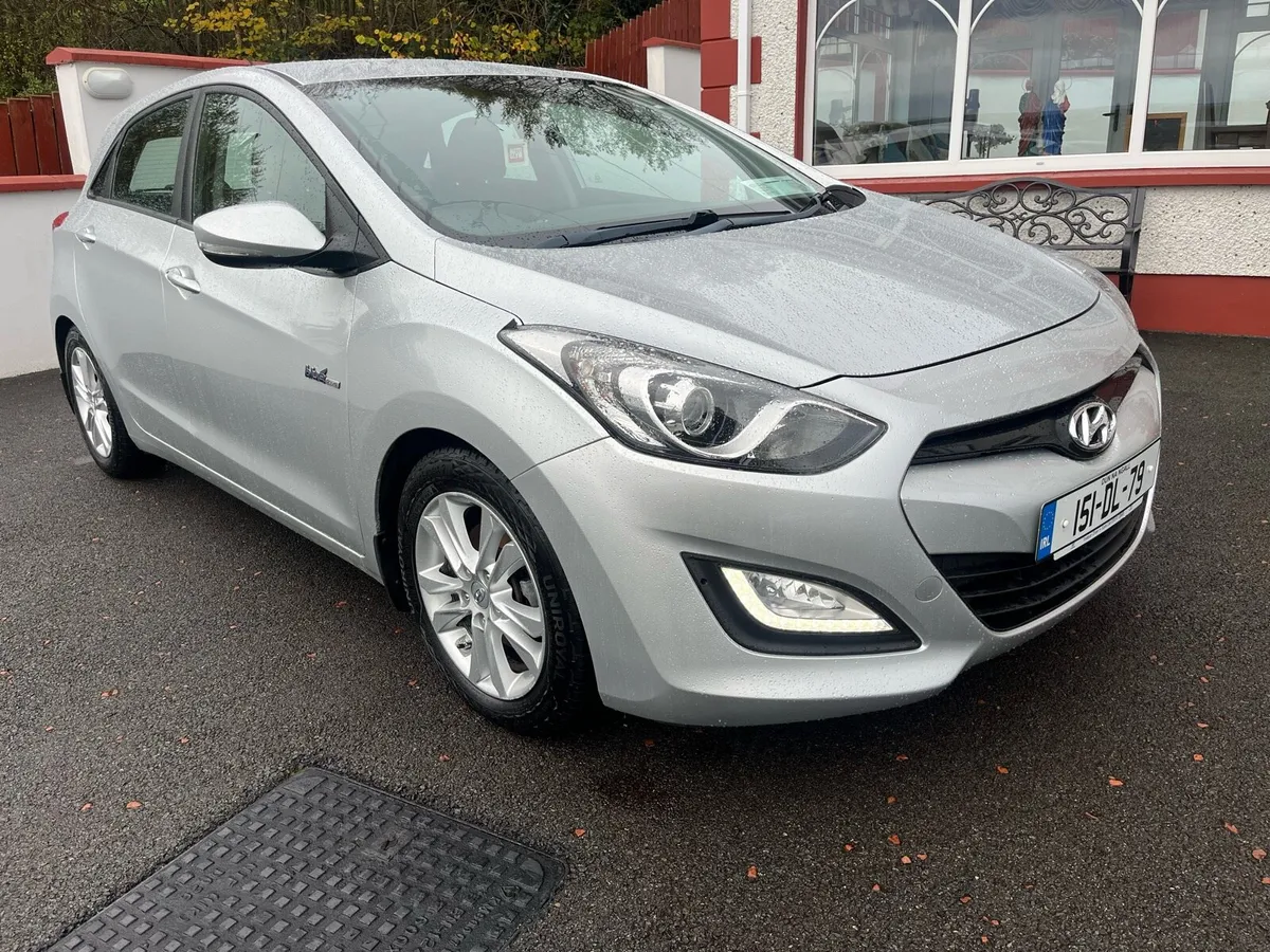 2015 Hyundai i30 Diesel deluxe - Image 1