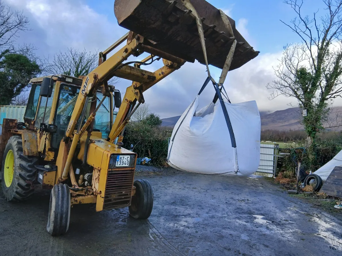 MF 50H  digger - Image 1