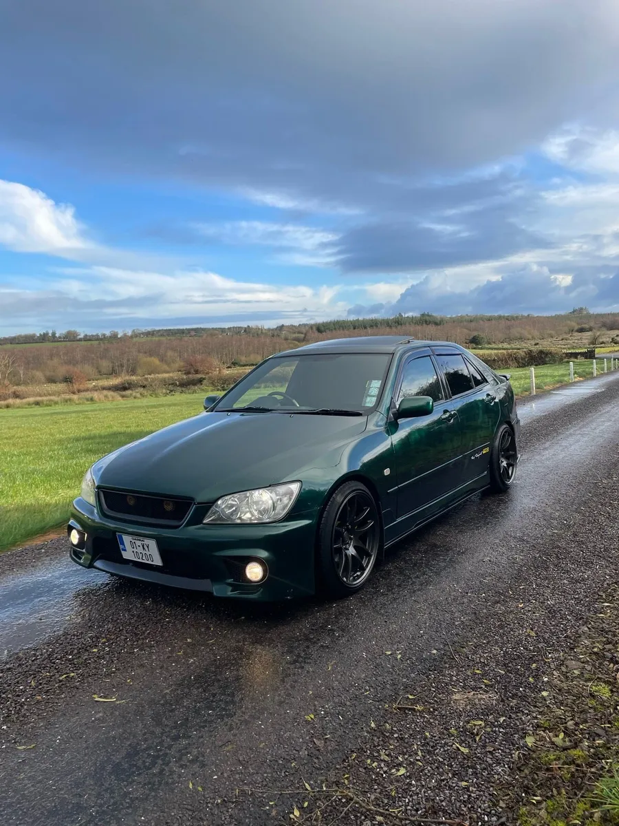 Lexus is300 2jz - Image 1