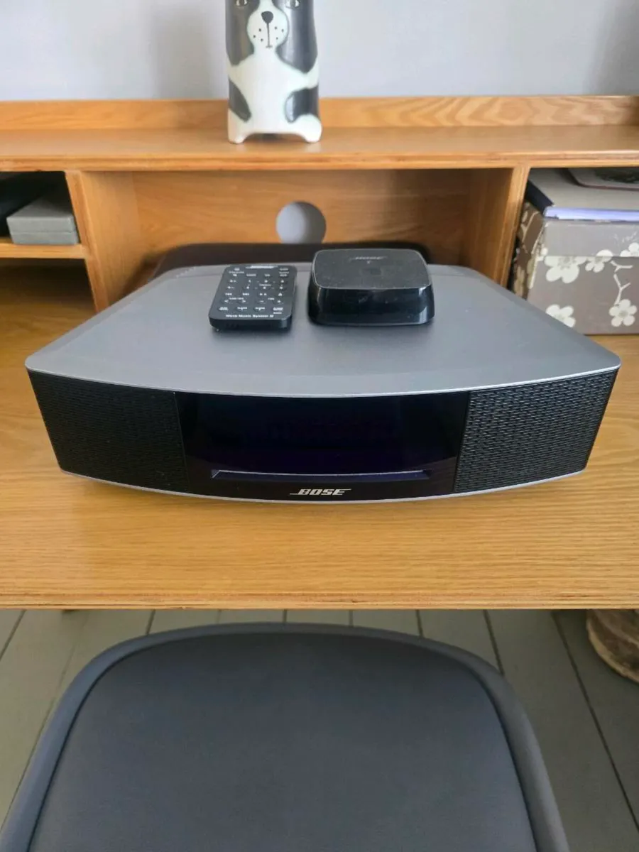 Bose wave soundtouch with Bluetooth connectivity