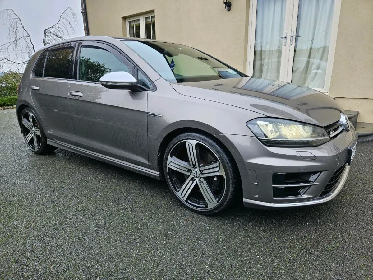 VOLKSWAGEN GOLF R MANUAL - Image 2