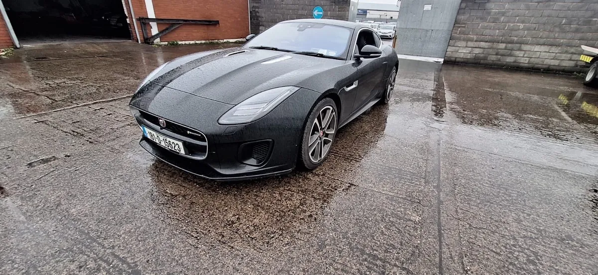 18 Jag F Type - Image 4