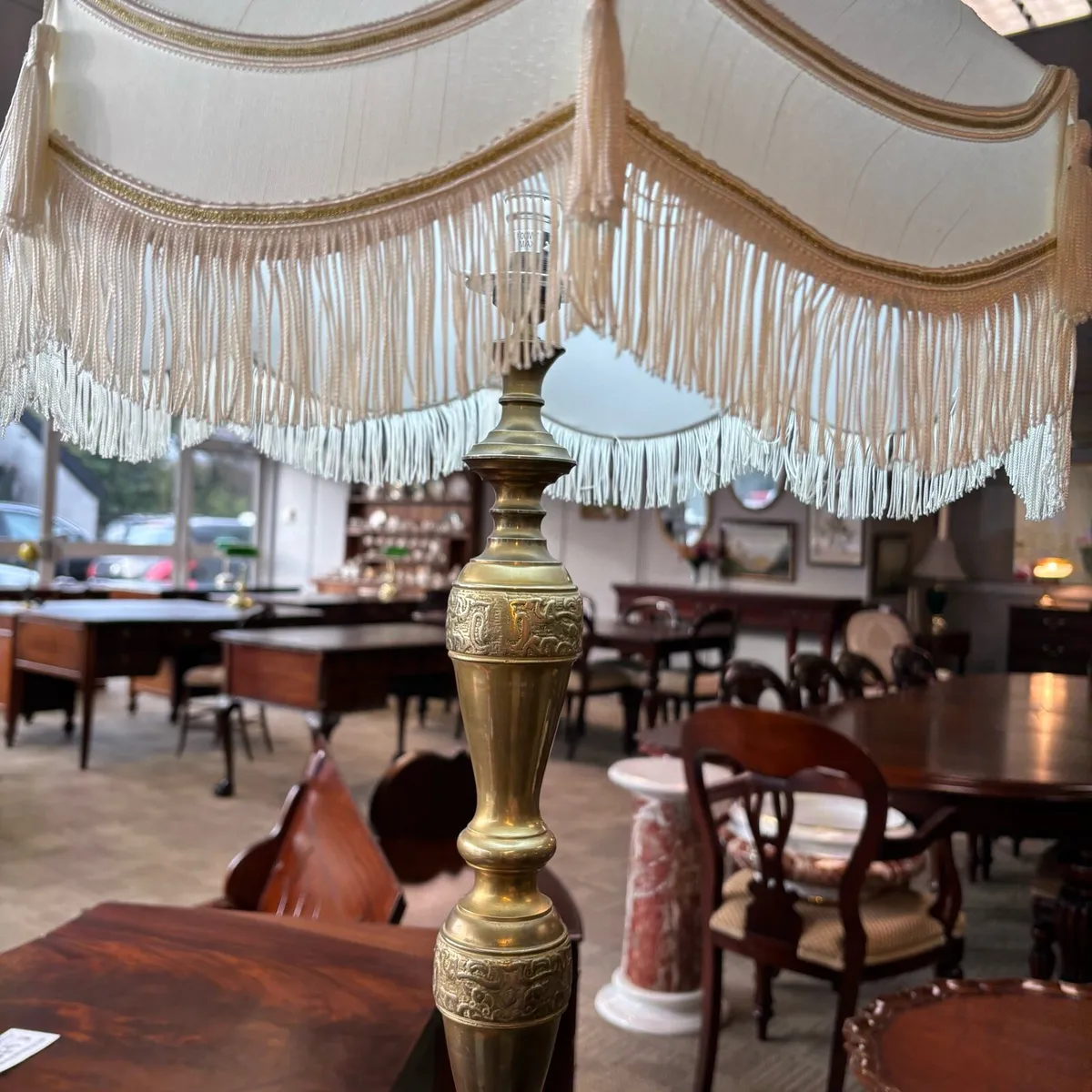 Beautiful brass shaped floor lamp - Image 4