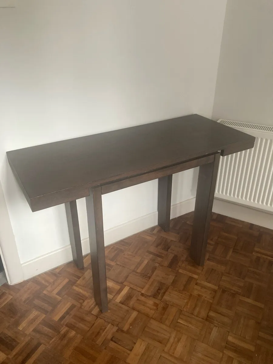 Console table - Image 1