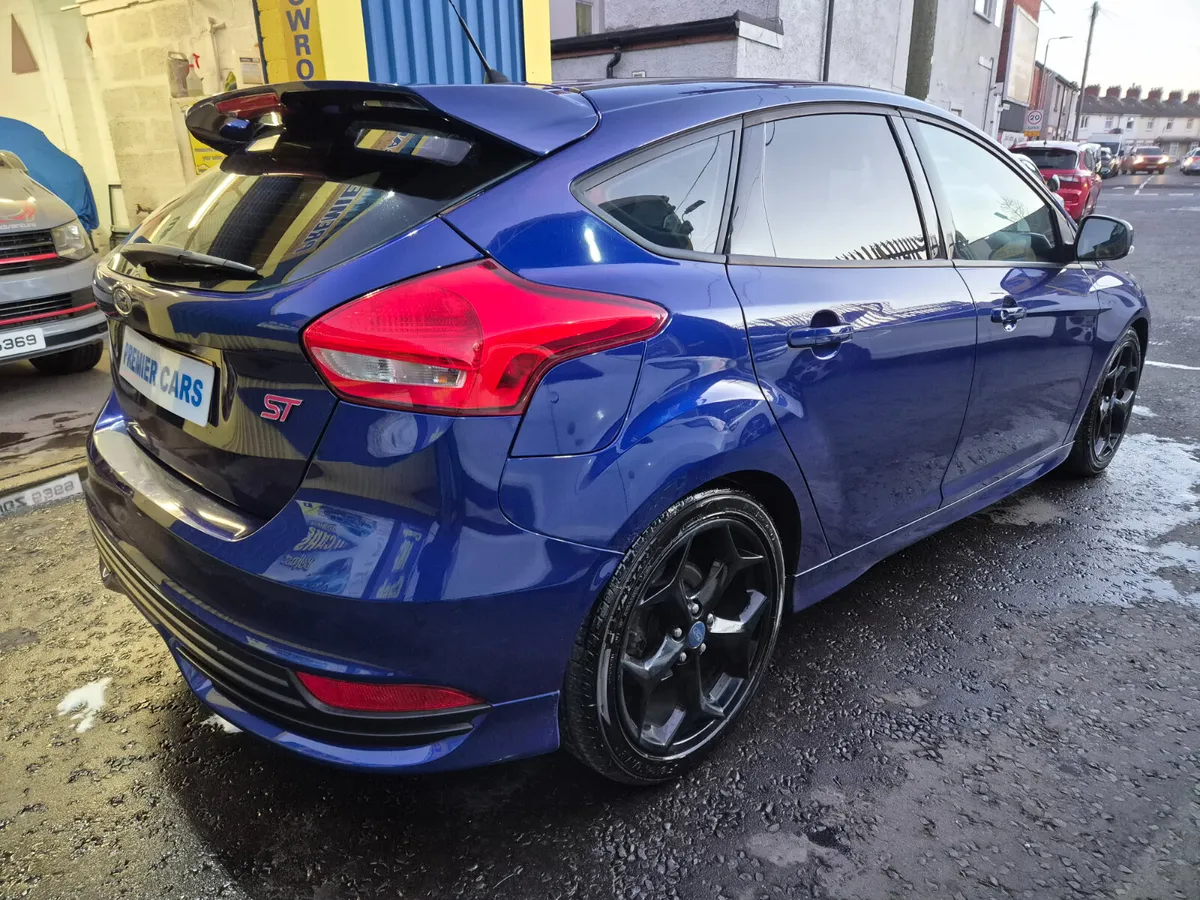 Ford Focus 2015 - Image 4