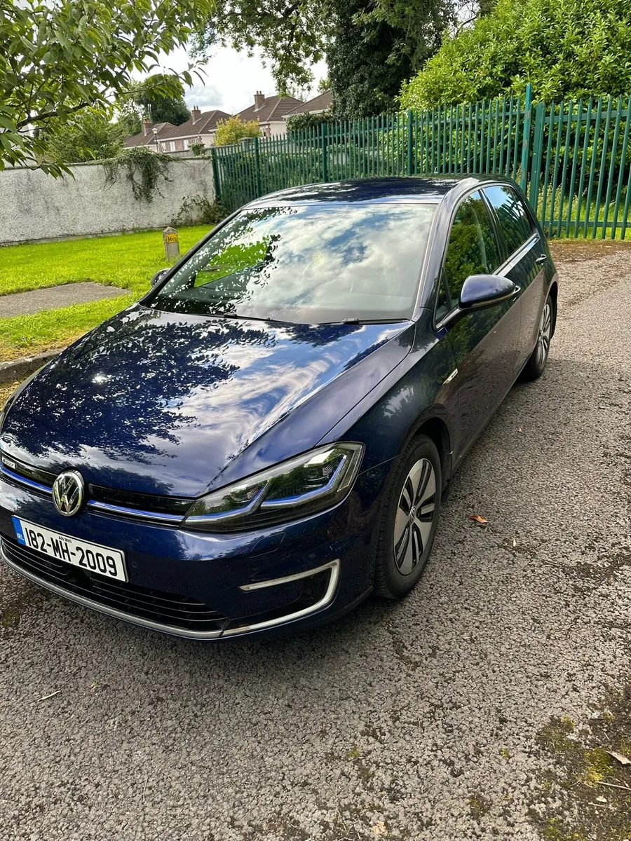 VW E Golf - Leather Comfortline - Image 3