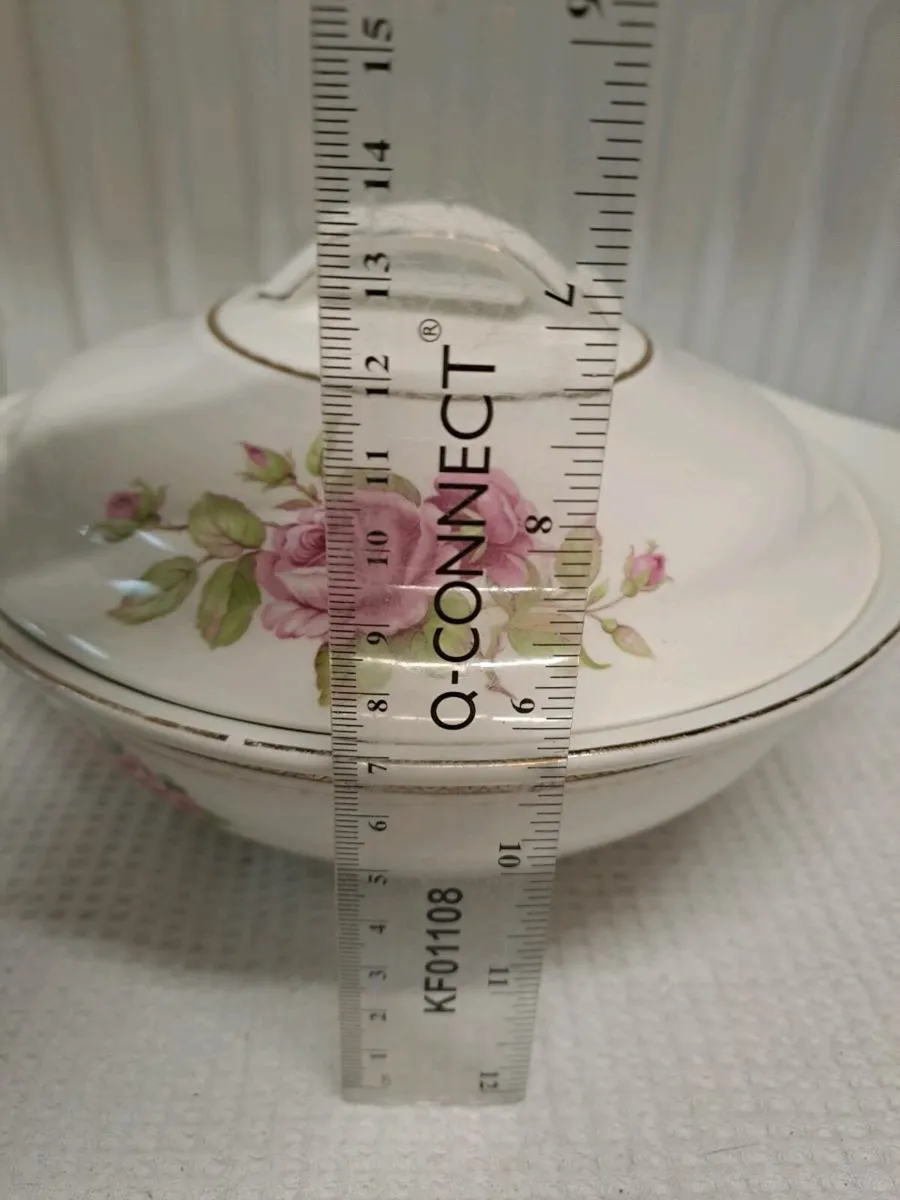 John Maddocks & Sons tureen - Image 3