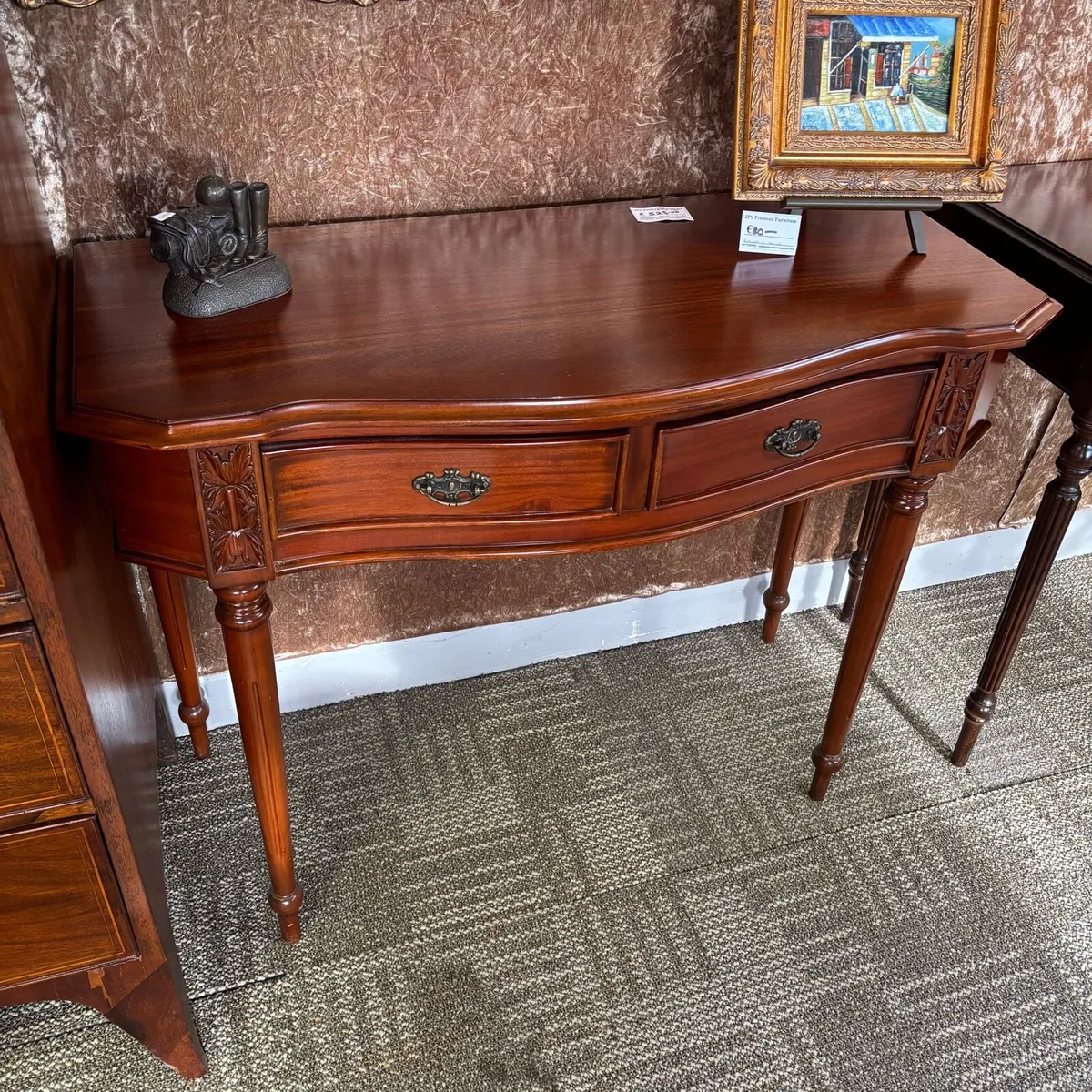 Fabulous mahogany curved front console table. Swip - Image 1