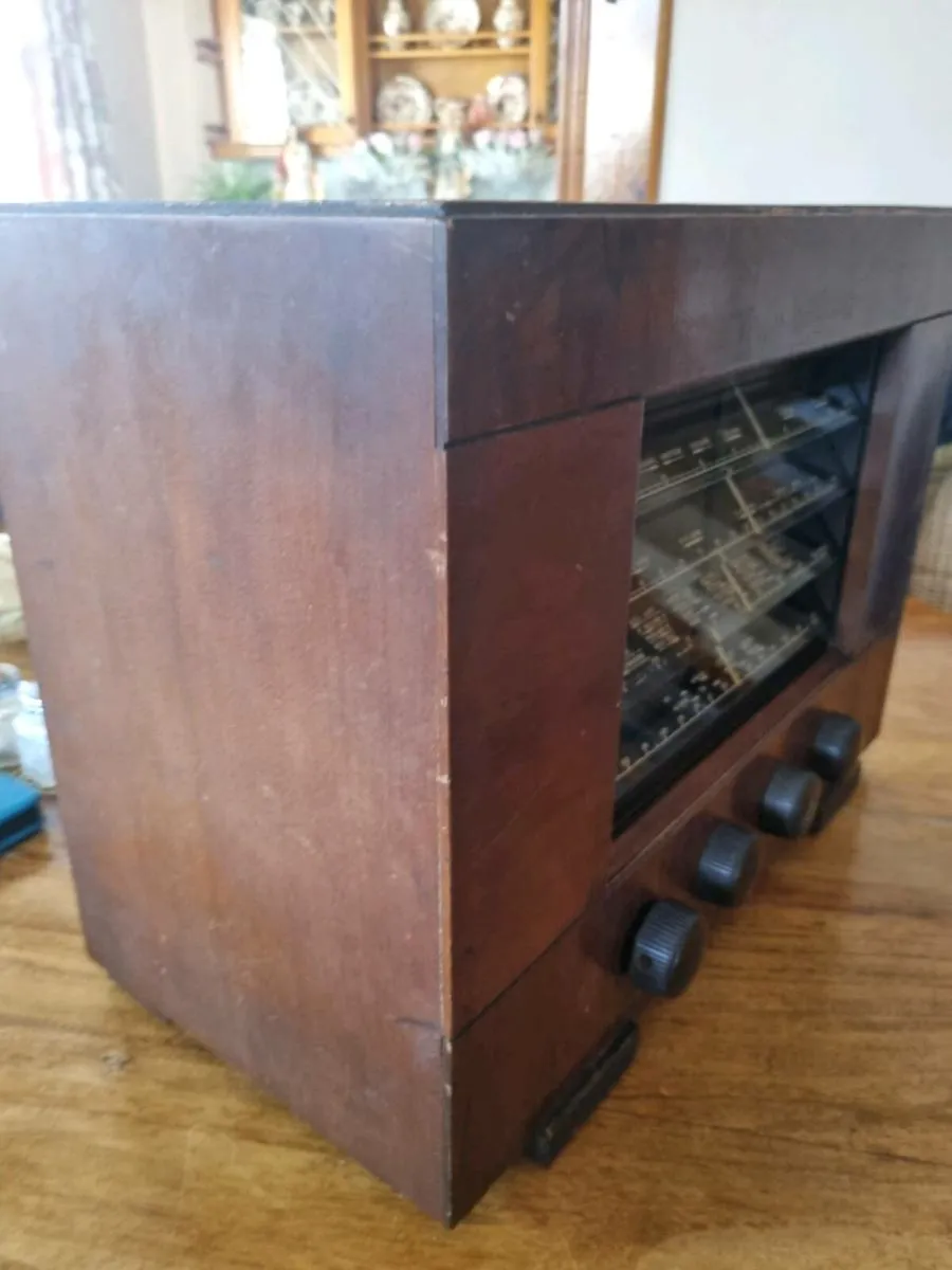 Old masters voice radio - Image 3