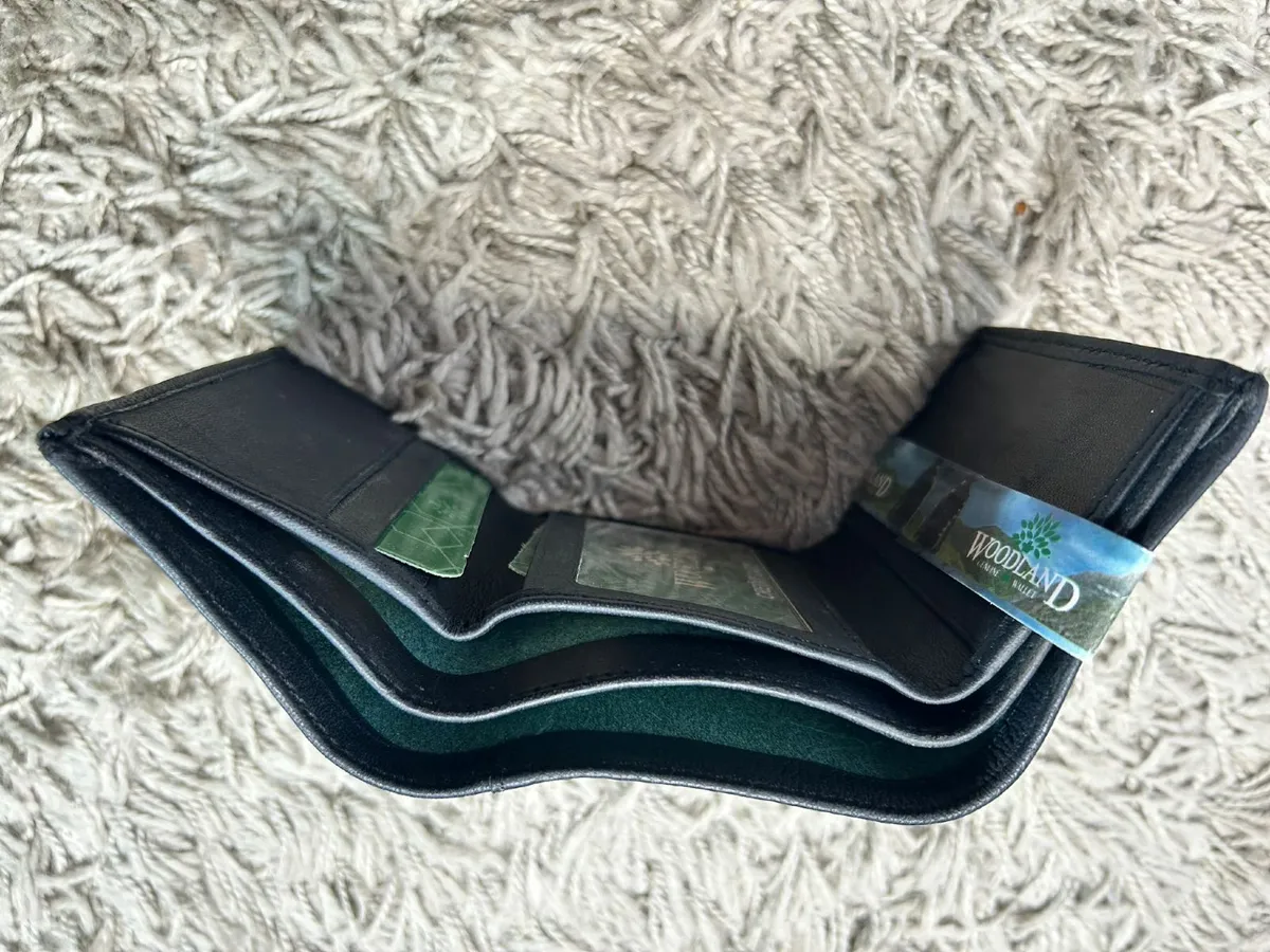 Brand new genuine leather three fold cardholder - Image 2