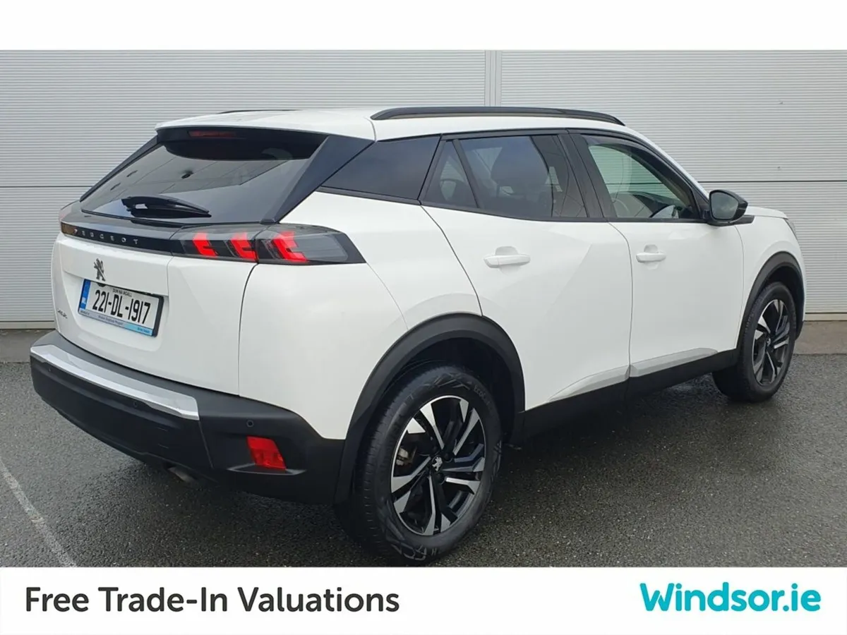 Peugeot 2008 1.2 Puretech 100bhp Allure - Image 3
