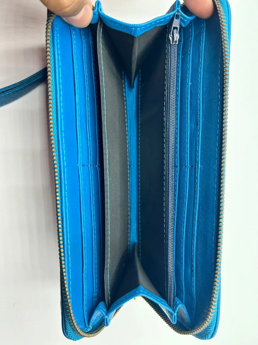 Brand New Genuine Leather Ladies Clutch - Image 4