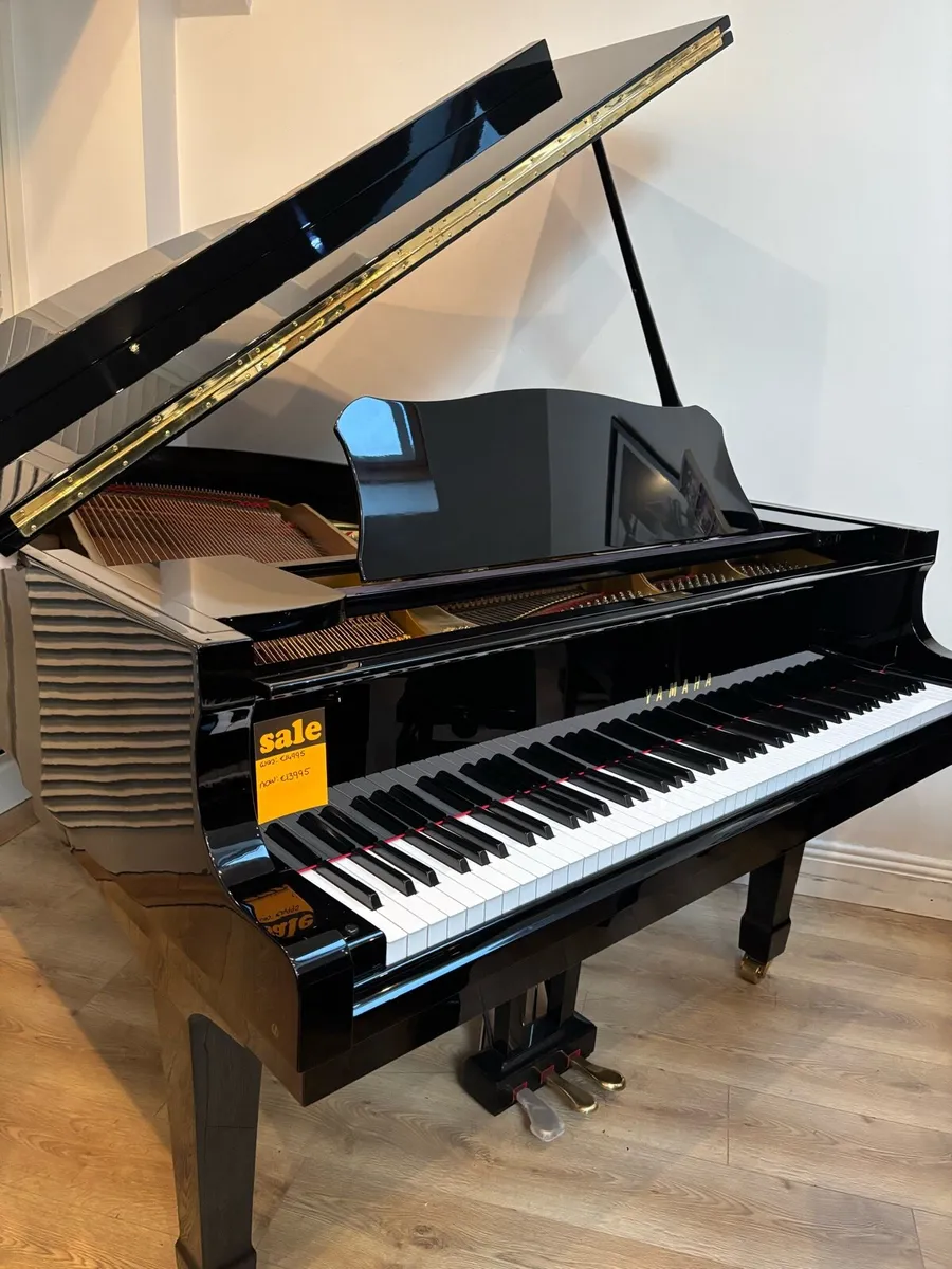 Yamaha G3 Baby Grand Piano - Image 1