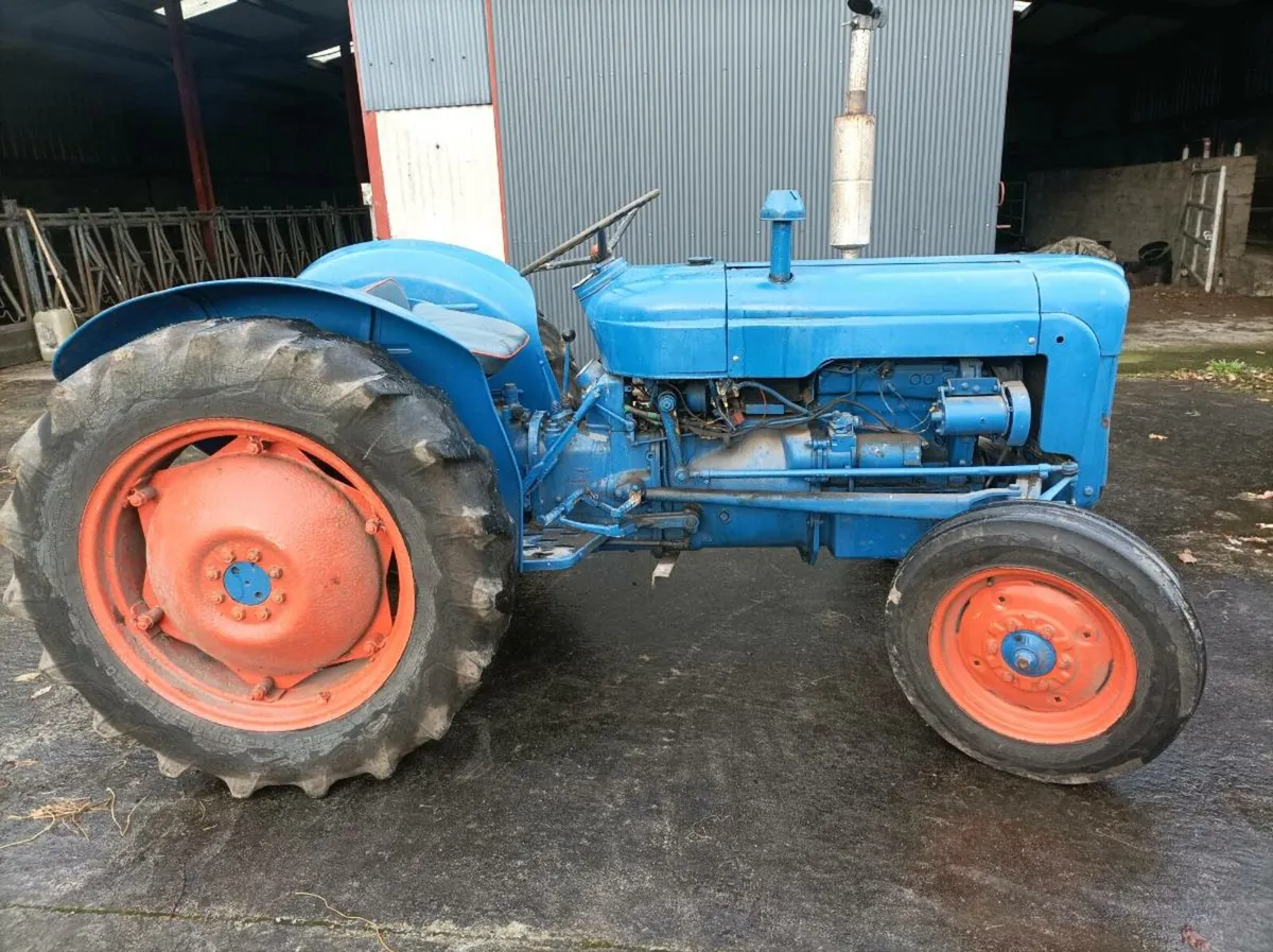 Fordson Dexta live drive - Image 1