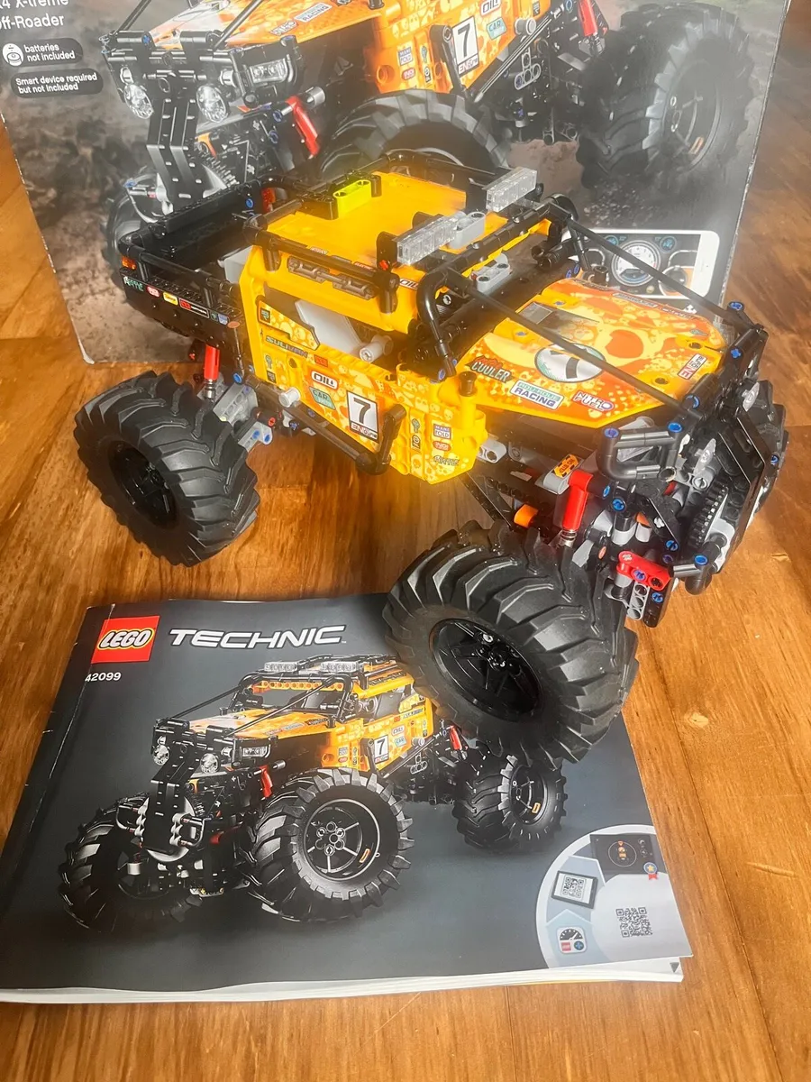 42099 LEGO Technic 4X4 X-treme Off-Roader - Image 1