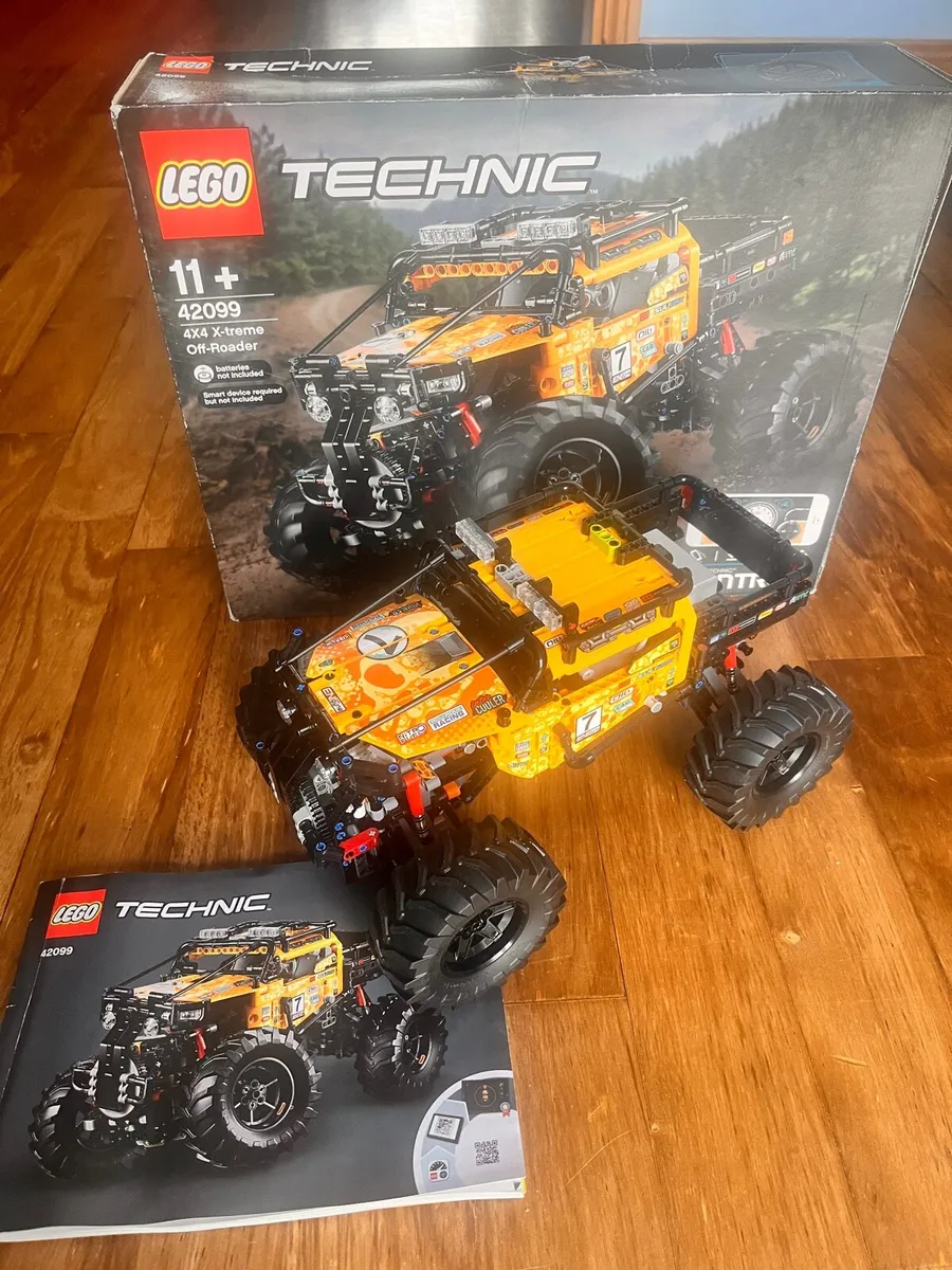 42099 LEGO Technic 4X4 X-treme Off-Roader - Image 2