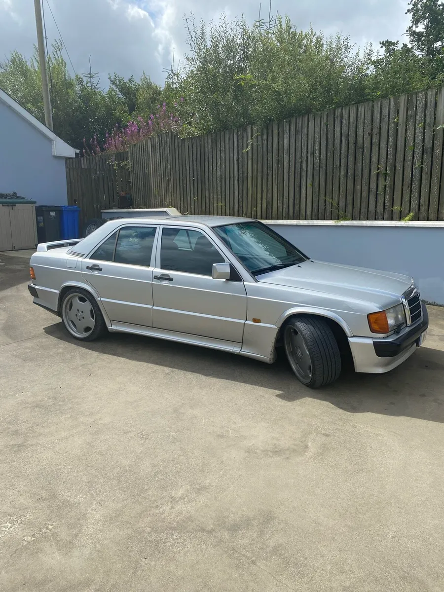 Mercedes 190 2.5d - Image 3