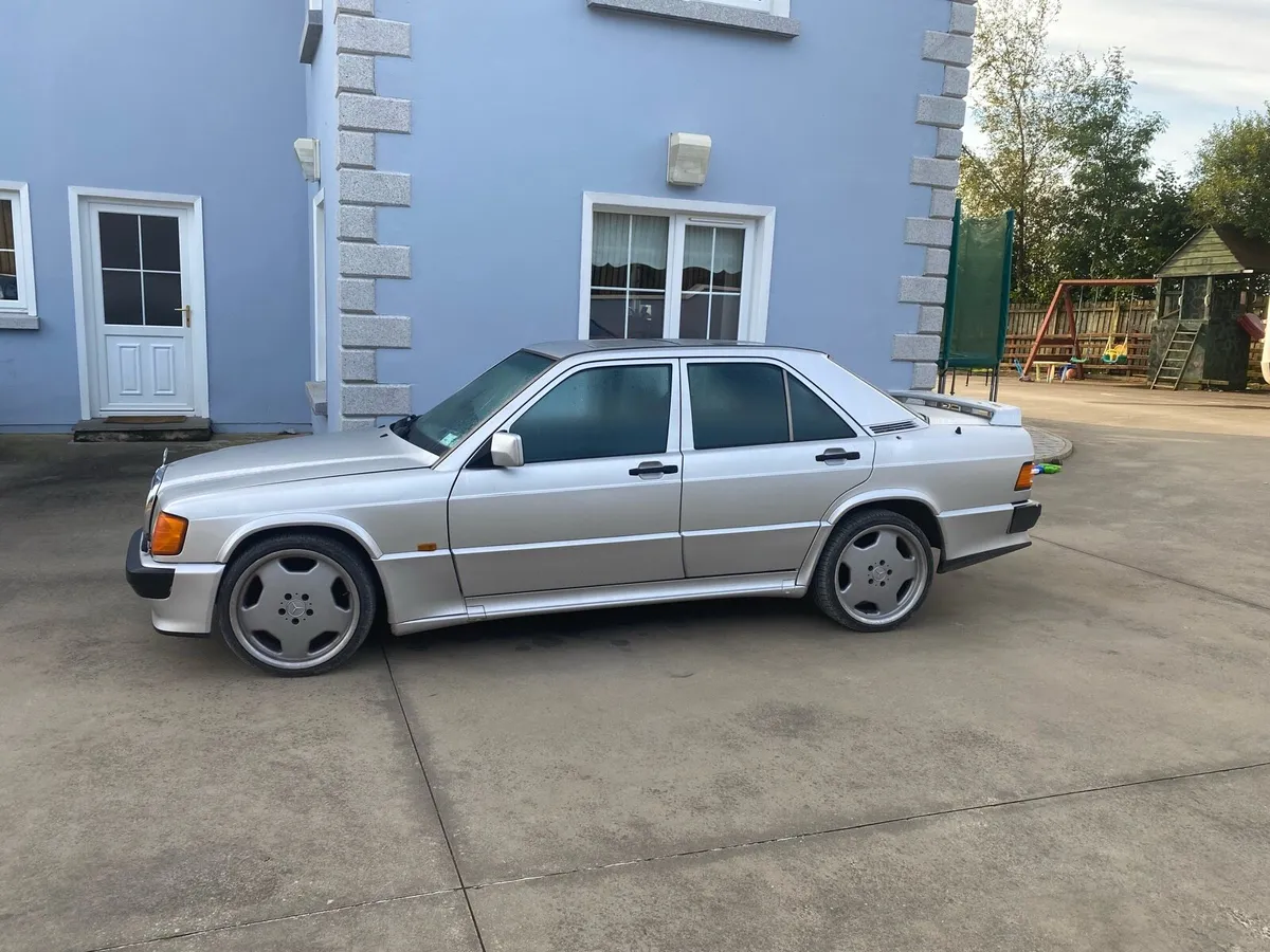 Mercedes 190 2.5d - Image 4