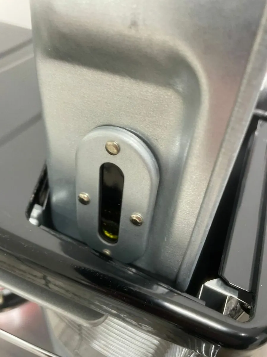 Qlima R4224S Radiant Wick Heater – No Electricity - Image 4