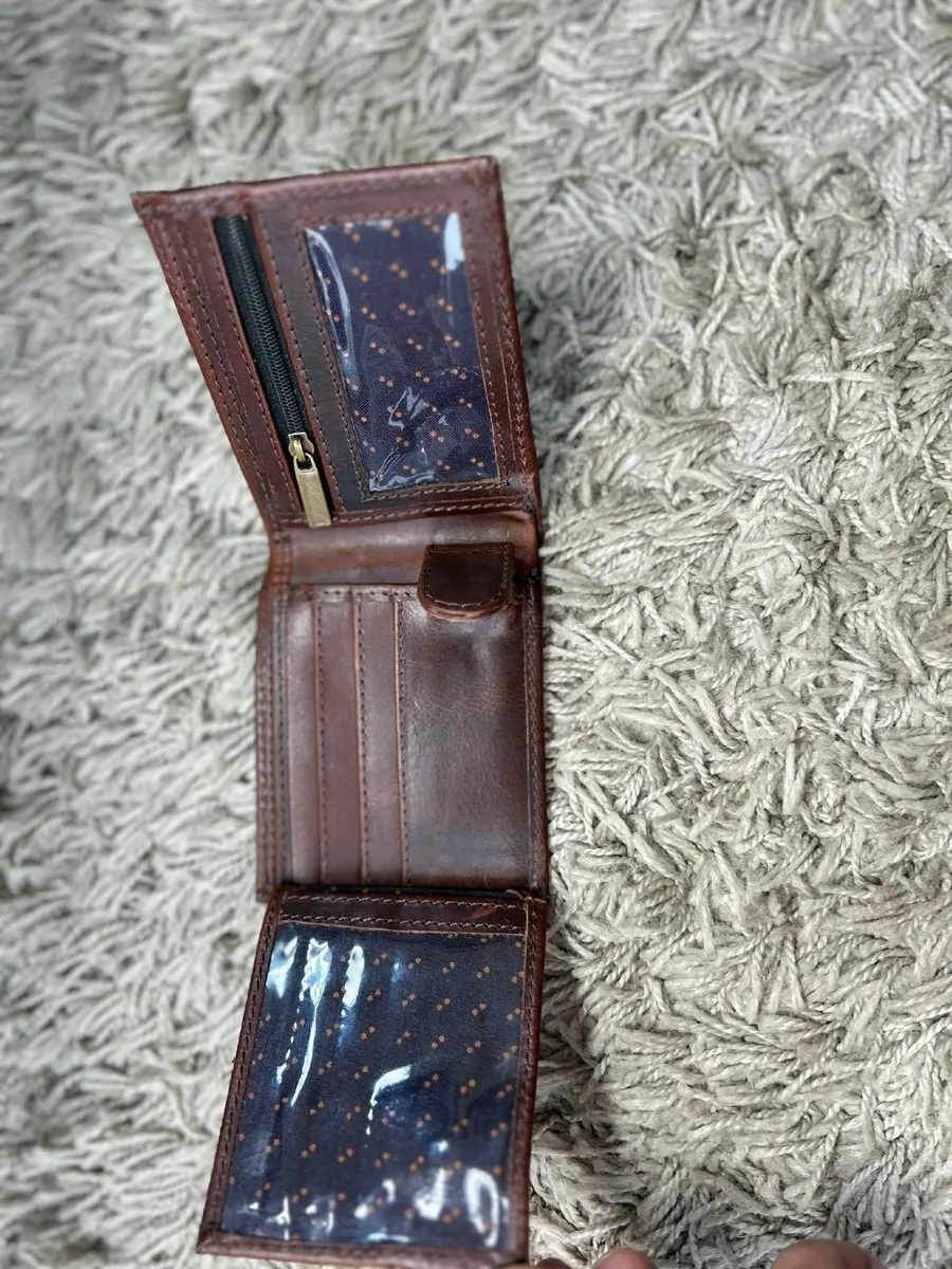 Brand new genuine leather trifold wallet - Image 4
