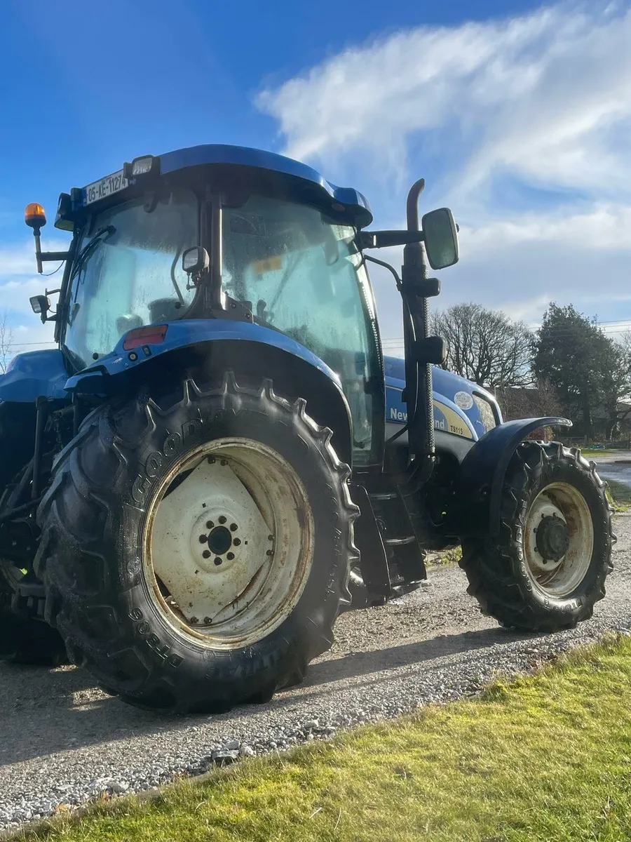 New Holland TS115A - Image 4
