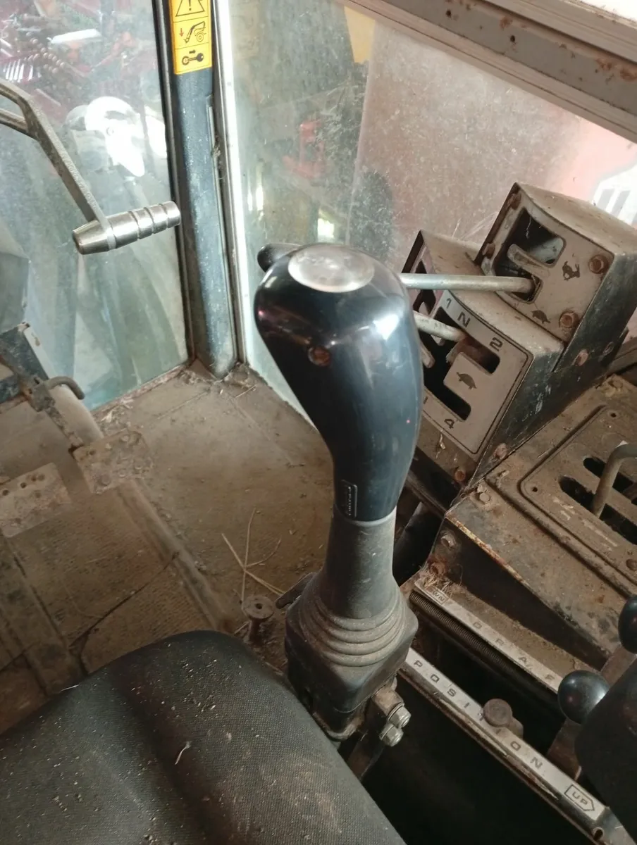 Rossmore loader - Image 2