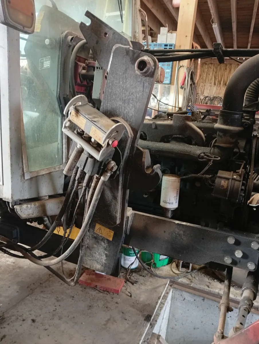 Rossmore loader - Image 3