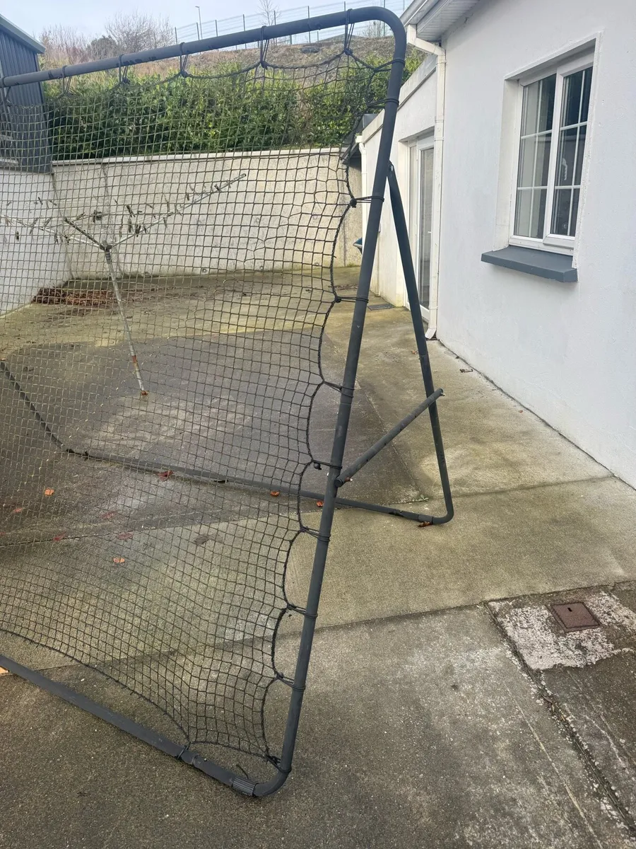 Football Rebounder - Image 4