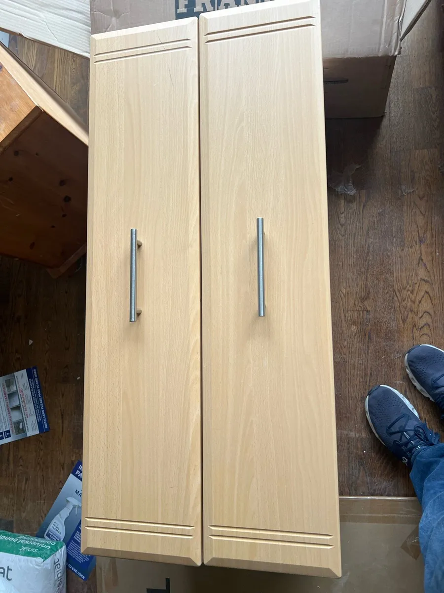 Wardrobe doors and drawers - Image 3