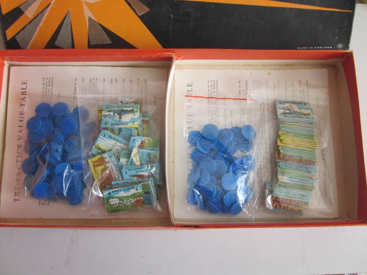 Vintage Tri-Tactics Board Game 1940/1950s - Image 3