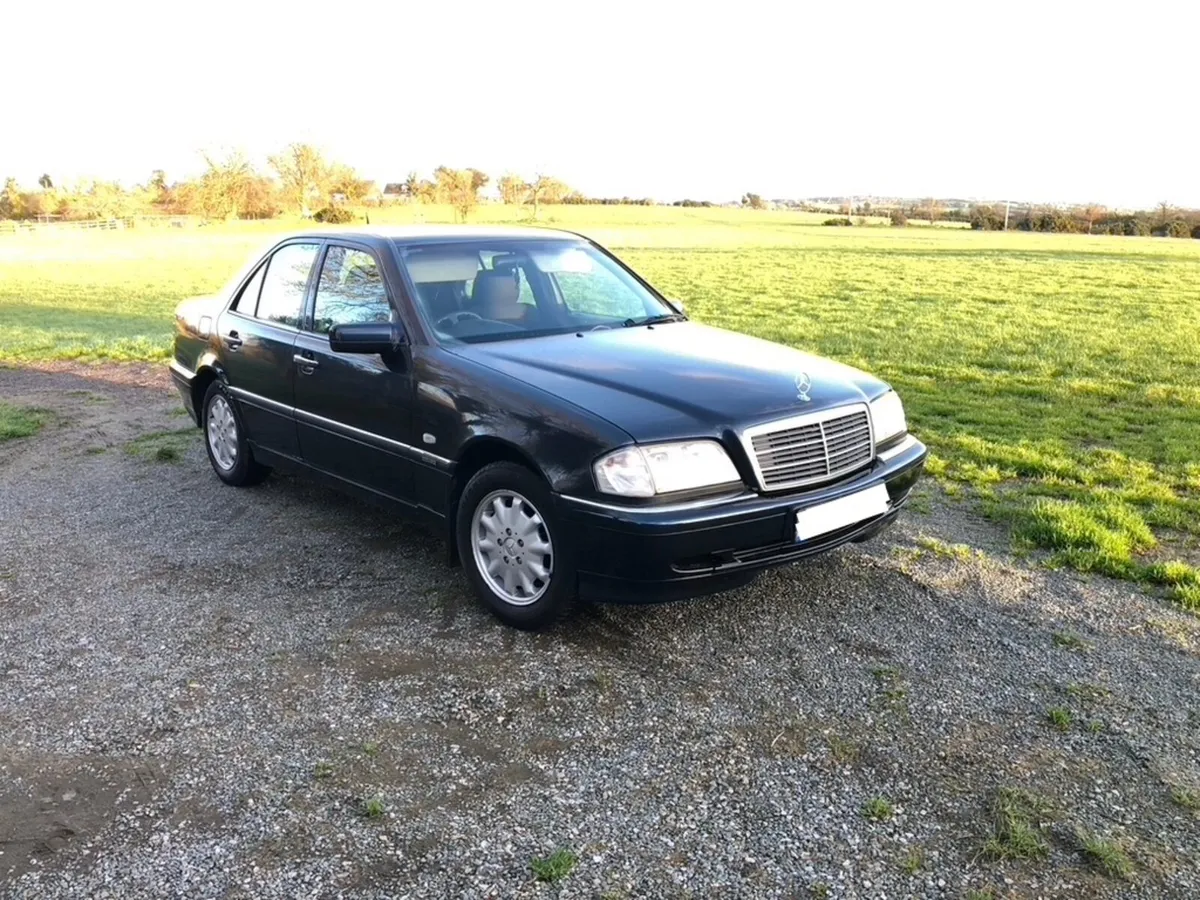 Mercedes-Benz C-Class 1998 - Image 1