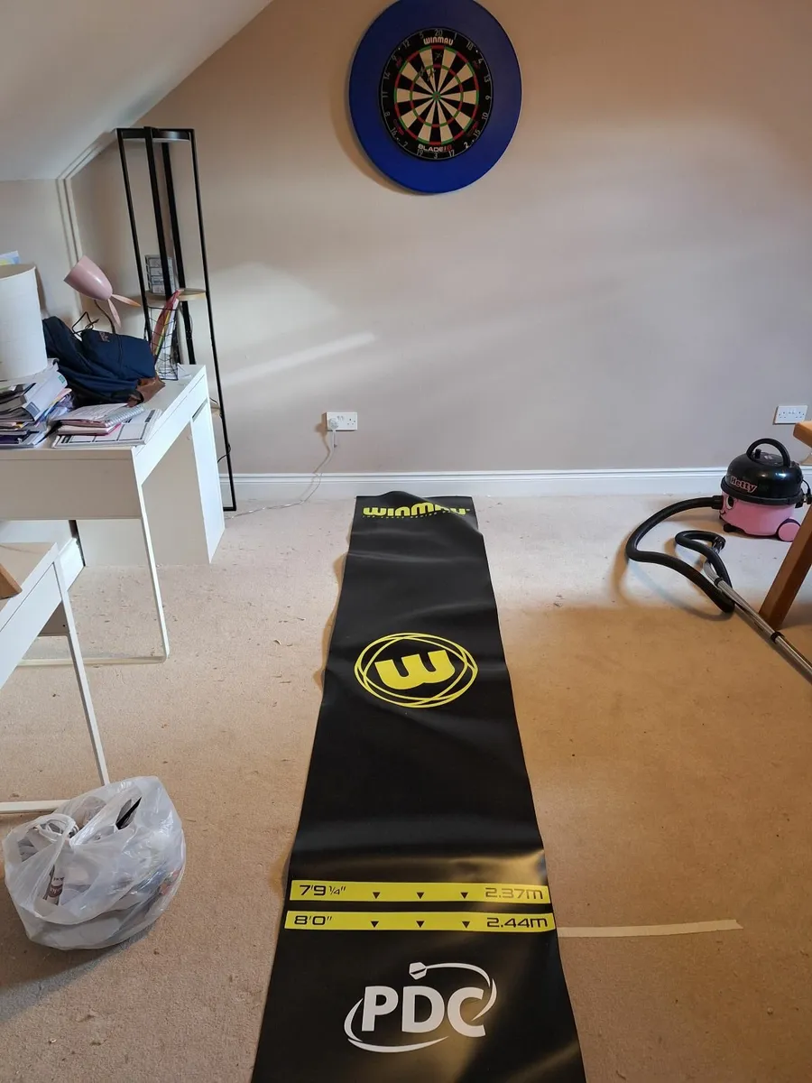 Winmau Blade6 PVC darts mat - Image 3