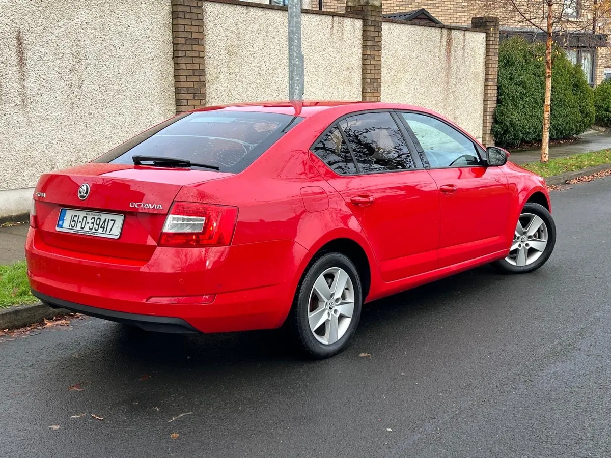 151 SKODA OCTAVIA 1.6 DIESEL AUTOMATIC - Image 4