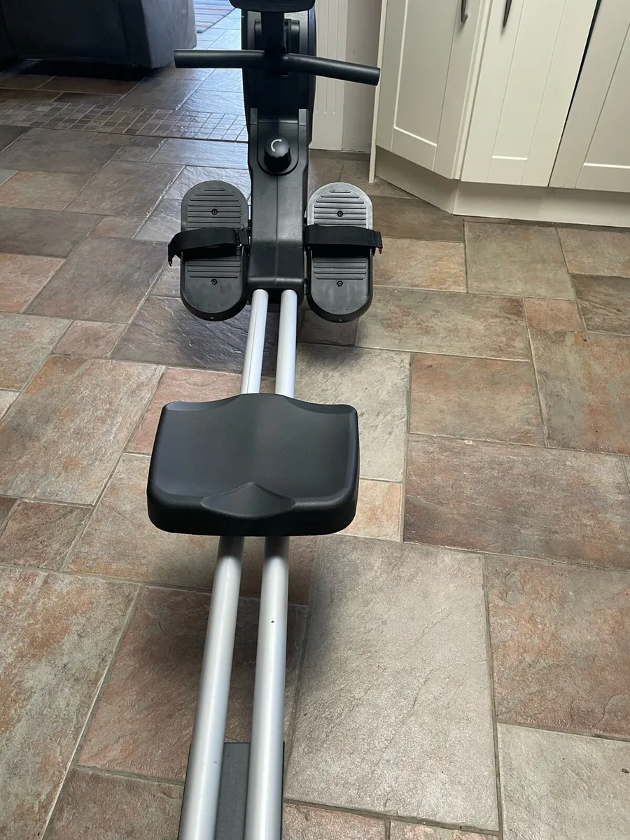 Body go Rowing Machine - Image 1
