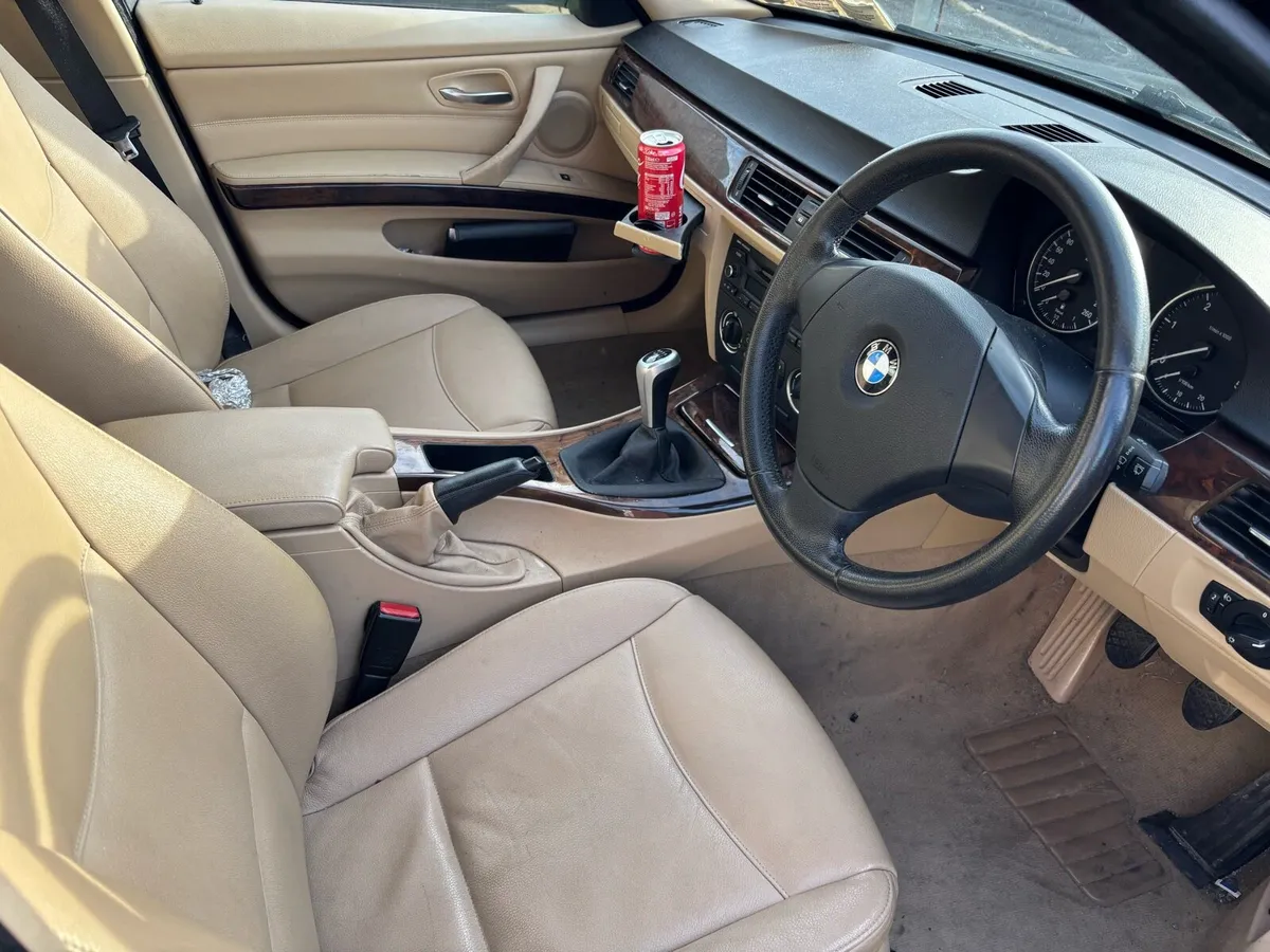 08 BMW 3 Series - Image 3