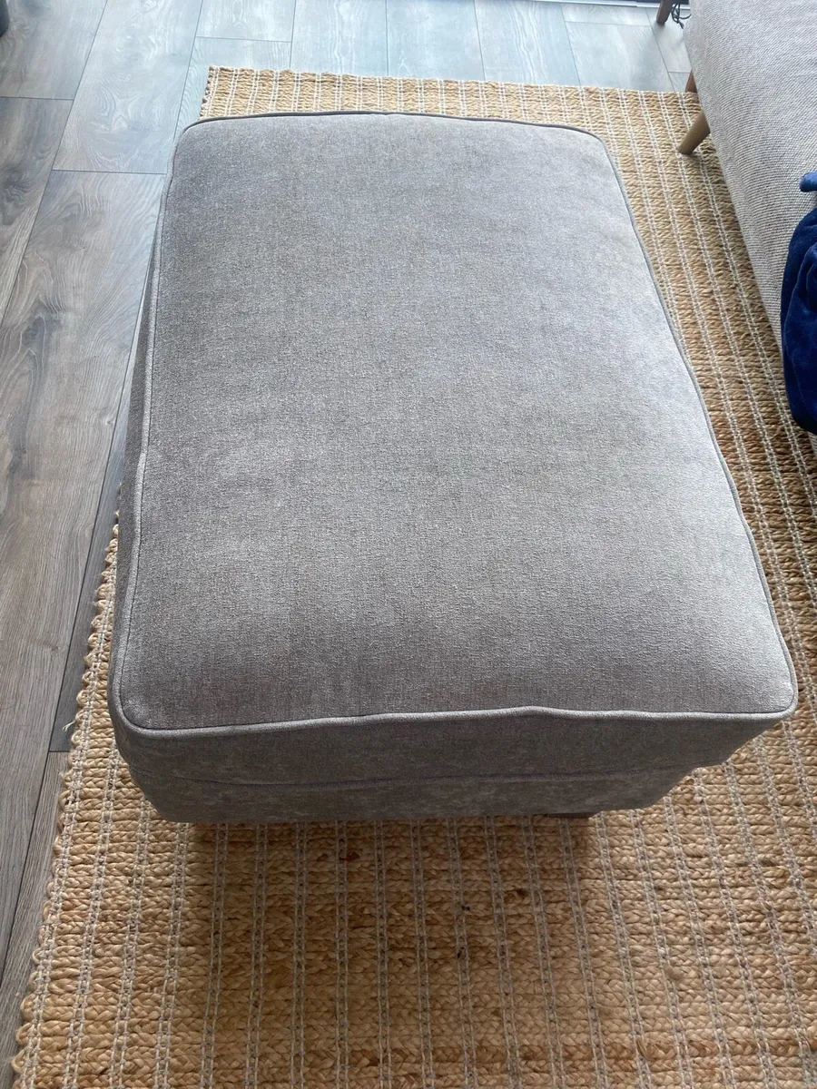 Grey couch and pouffe - Image 4