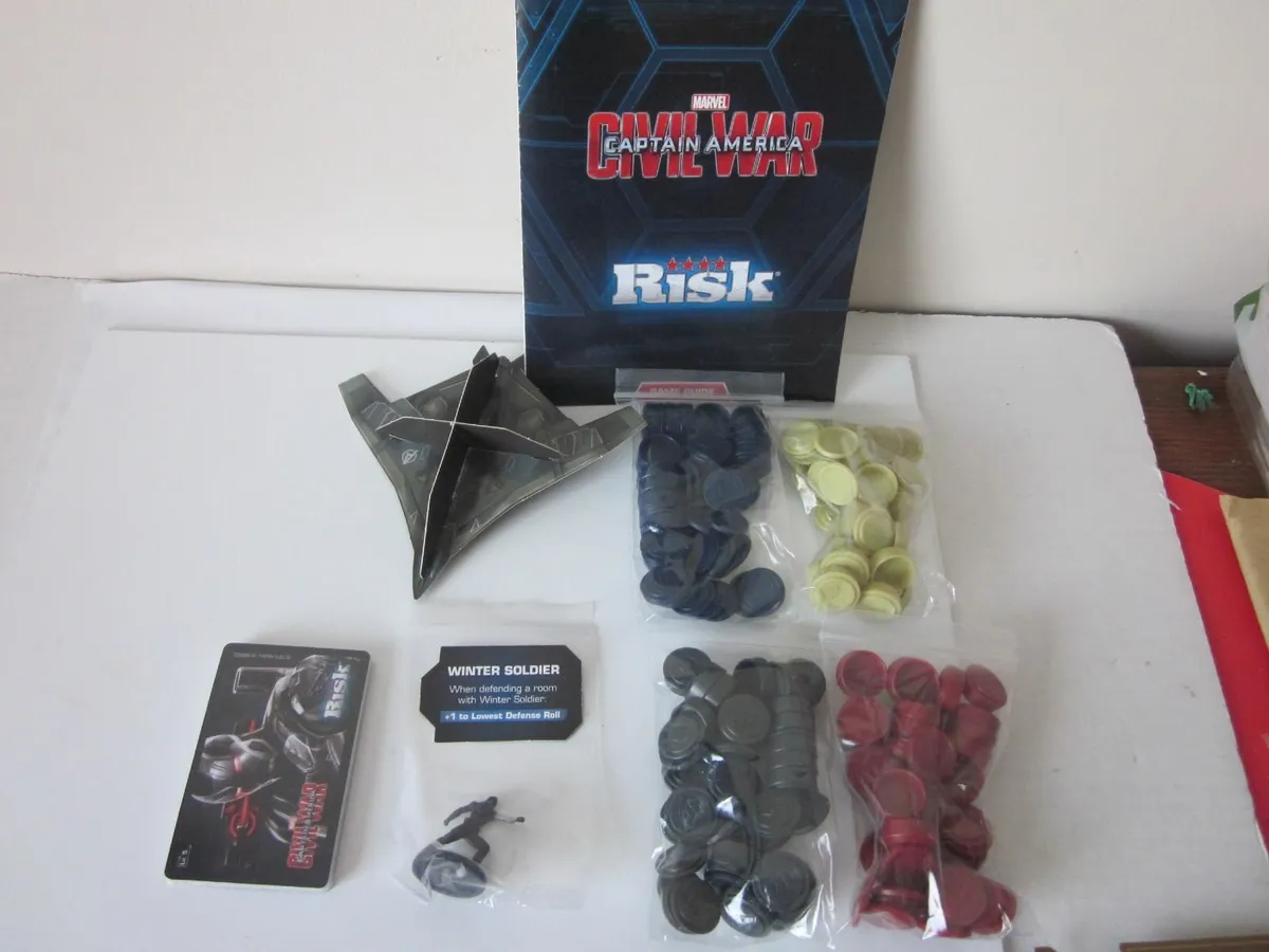 Risk Captain America Civil War Board Game. - Image 2