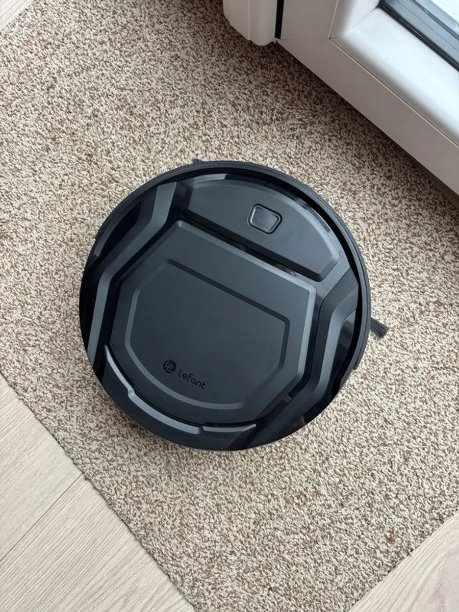 Black Lefant M210P Hoover - Image 1