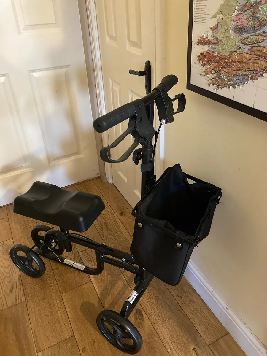 Knee Scooter / Walker - Image 1